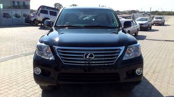 2011 Lexus LX570 Pictures