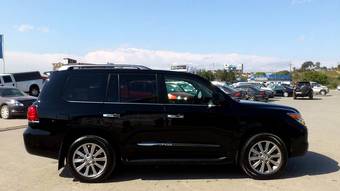 2011 Lexus LX570 Pics