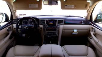 2011 Lexus LX570 Pictures