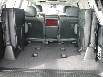 2011 Lexus LX570 Pictures