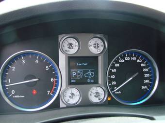 2011 Lexus LX570 Pictures