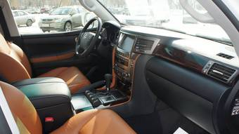 2011 Lexus LX570 Pictures