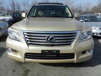 2011 Lexus LX570 Pictures