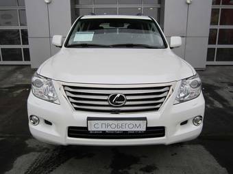 2011 Lexus LX570 Pictures