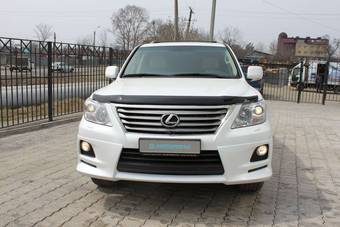 2011 Lexus LX570 Pictures