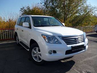 2011 Lexus LX570 Pictures