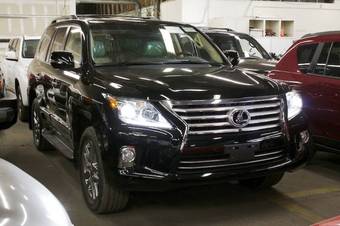 2012 Lexus LX570 Photos