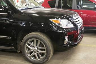 2012 Lexus LX570 Pictures