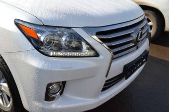 2012 Lexus LX570 Photos