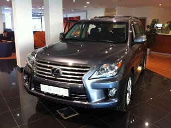 2012 Lexus LX570 Photos