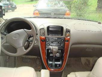 1998 Lexus RX300 Pics