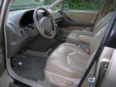 1999 Lexus RX300 Images