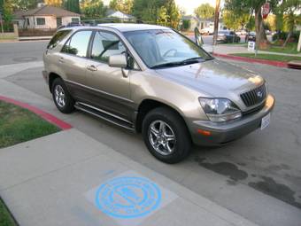 1999 Lexus RX300 Photos