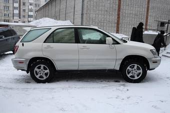 1999 Lexus RX300 Pics