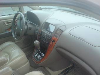 1999 Lexus RX300 Images