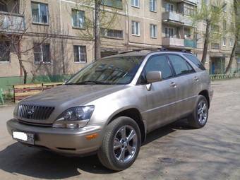 1999 Lexus RX300 Pics