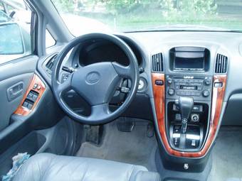 1999 Lexus RX300 Photos