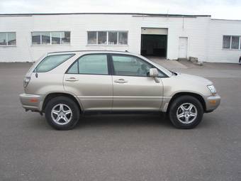 1999 Lexus RX300 Pictures