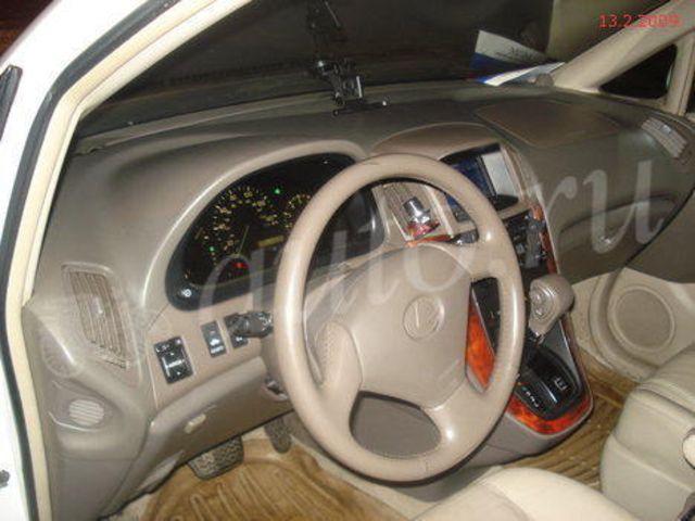 2000 Lexus RX300