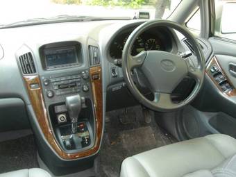 2000 Lexus RX300 Photos