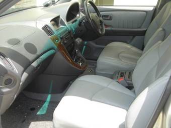 2000 Lexus RX300 Photos