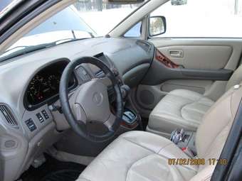 2000 Lexus RX300 Photos