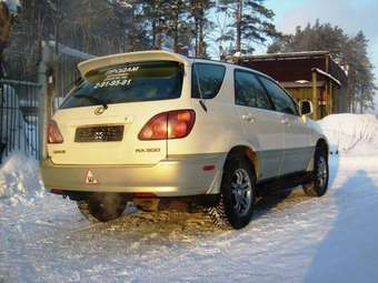 2000 Lexus RX300 Wallpapers