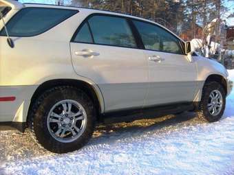 2000 Lexus RX300 Pictures