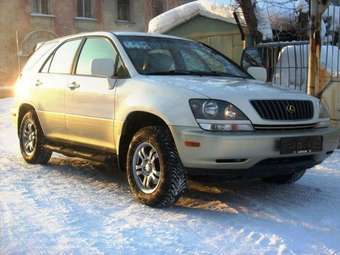 2000 Lexus RX300 Photos