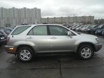 2000 Lexus RX300 Photos