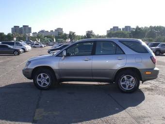 2000 Lexus RX300 Wallpapers