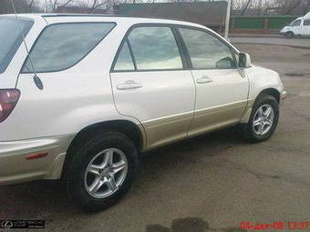 2000 Lexus RX300 Photos