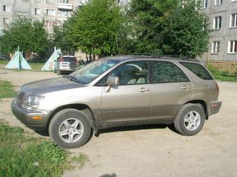 2000 Lexus RX300 Photos