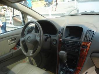 2000 Lexus RX300 Pictures