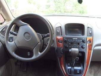 2000 Lexus RX300 Pictures