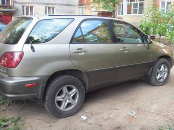 2000 Lexus RX300 Photos