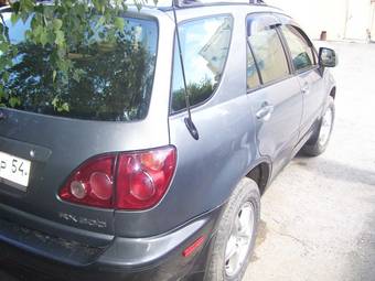 2000 Lexus RX300 Photos