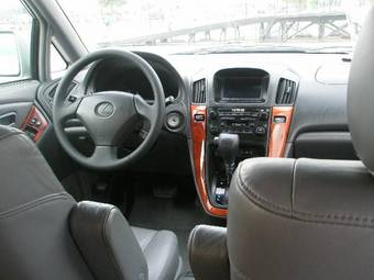 2000 Lexus RX300 Photos