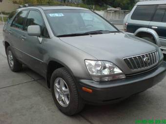 2000 Lexus RX300 Pictures