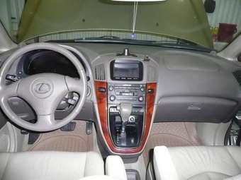 2001 Lexus RX300 Pics