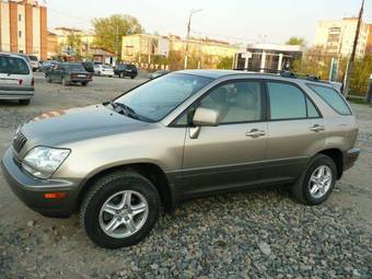 2001 Lexus RX300 Pics