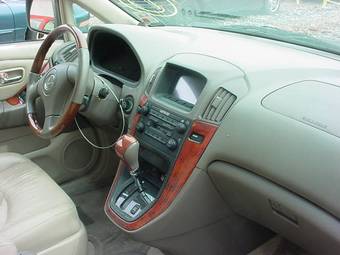 2002 RX300