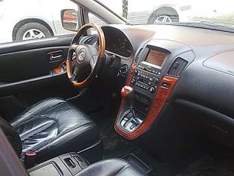2002 Lexus RX300 Wallpapers