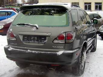 2002 Lexus RX300 Pictures