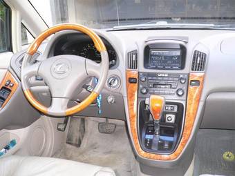 2002 Lexus RX300 Pictures