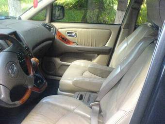 2002 Lexus RX300 Pictures