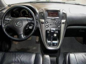 2002 Lexus RX300 Photos