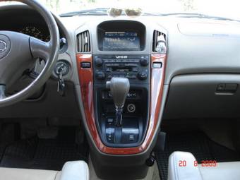 2002 Lexus RX300 Images