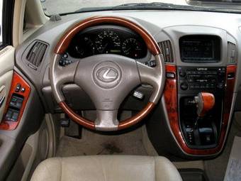 2002 Lexus RX300 Pictures