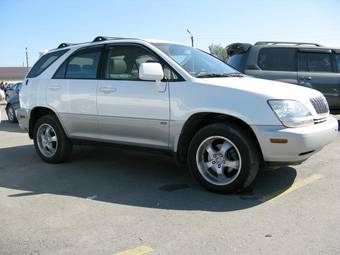 2002 Lexus RX300 Pics